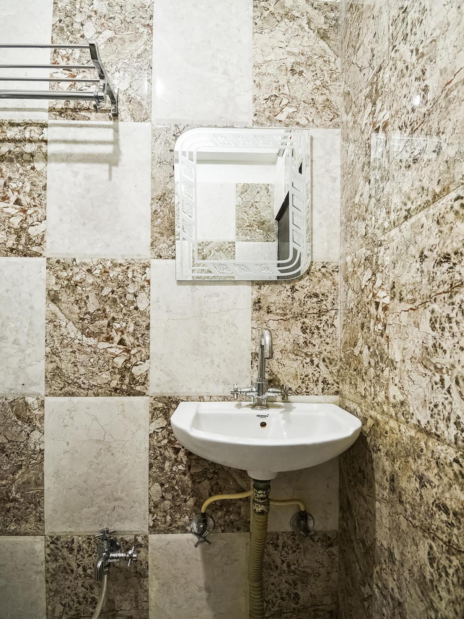 Oyo 48665 Kesar Palace Ámbér Kültér fotó
